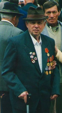 Раны тревожат, и снится война