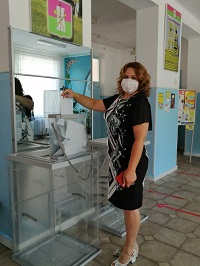 Председатель Общественной палаты муниципального образования Брюховецкий район приняла участие в голосовании по поправкам в Конституцию Российской Федерации
