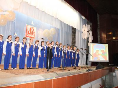 Лишь слово звучит вечно