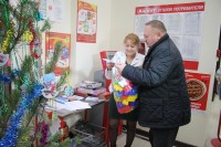 Руководители Брюховецкого района приняли участие в акции «Елка желаний»