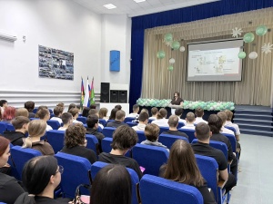 Председатель ТИК Брюховецкая встретилась со студентами БАКа в рамках проекта «ИнформУИК»