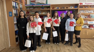В Брюховецком районе пяти юным жителям торжественно вручили первые паспорта