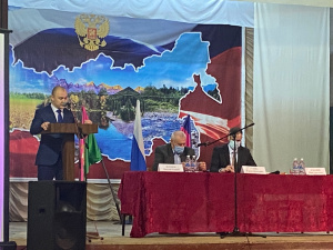 Исполняющий обязанности главы Батуринского сельского поселения Юрий Дубровин отчитался о проделанной работе