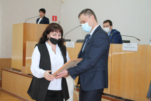 В Брюховецком районе молодым семьям вручили сертификаты на покупку жилья