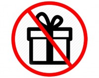 Администрация Краснодарского края напоминает о наличии законодательно установленного запрета дарить и получать подарки на государственной службе 
