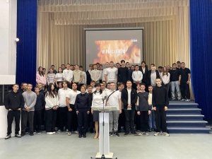 Полицейские Брюховецкого района проводят беседы с учащимися 