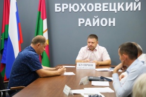 Глава района Андрей Куприн провёл личный приём граждан