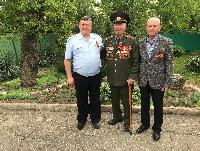 Полицейские Брюховецкого района поздравили ветеранов Великой Отечественной войны в преддверии Дня Победы