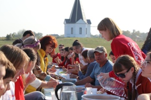 В станице Брюховецкой прошел фестиваль наставничества «Связь поколений: передавая традиции»