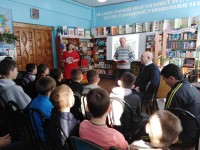 В Переясловской библиотеке прошла встреча школьников с работниками военкомата
