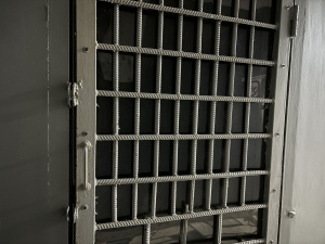 В Брюховецком районе на скамью подсудимых отправлен обвиняемый в незаконном хранении наркотиков и угрозе убийством