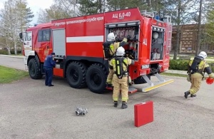 Пожарные провели учения в селе Свободном
