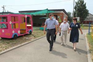 Глава Брюховецкого района Владимир Бутенко посетил два детских сада в станице Брюховецкой