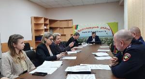 Сотрудники Госавтоинспекции Брюховецкого района приняли участие в заседании комиссии по обеспечению безопасности дорожного движения