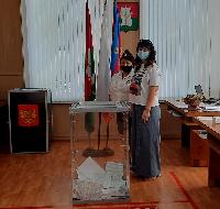 В Брюховецком районе общественники проверили несение службы полицейскими на избирательных участках