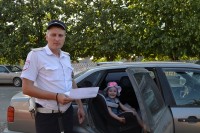 Госавтоинспекторы Брюховецкого района приняли участие в социальной кампании «Автокресло-детям»
