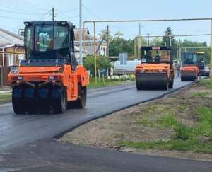 В поселениях Брюховецкого района идет ремонт дорог