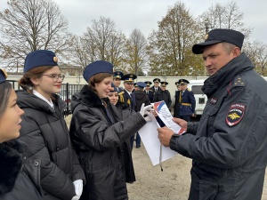 В Отделе МВД России по Брюховецкому району сотрудники полиции провели экскурсию для студентов