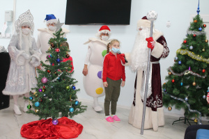 Новогоднее поздравление в детском инфекционном отделении в Брюховецкой больнице