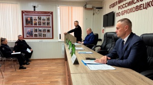 Итоги работы ОМВД России по Брюховецкому району за 2025 год обсудили на совещании