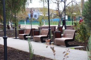 В Чепигиснкой продолжается благоустройство сквера