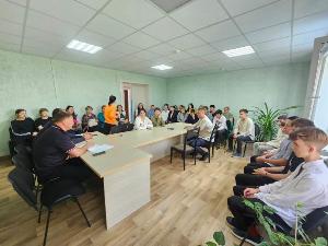 В рамках проведения информационно-пропагандистской кампании «МОТО-ВЕЛО-СИМ» руководство Госавтоинспекции Брюховецкого района приняло участие в сходах граждан