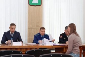 Прокурором Брюховецкого района Вячеславом Мелентьевым проведен личный прием участников специальной военной операции и членов их семей