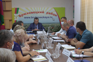 В администрации района обсудили вопросы ТЭК и ЖКХ со специалистами краевых министерств и ведомств