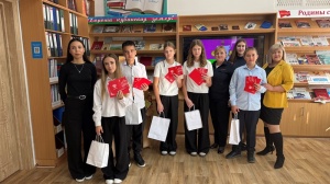 В Брюховецком районе пяти юным жителям торжественно вручили первые паспорта