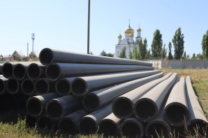 В Брюховецкой продолжается капитальный ремонт водовода 
