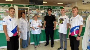 В Брюховецком районе полицейские и общественники провели профилактические беседы с фармацевтами