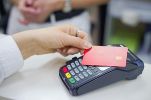 Наличные или карта «Мир»?