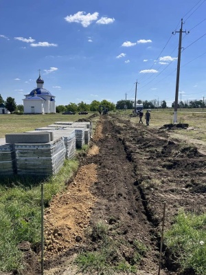 В Большебейсугском поселении строят новый тротуар