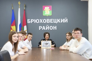 Четвёртое занятие Молодёжной школы посвятили борьбе с фейками и искусственному интеллекту