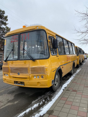 Брюховецкий школьный автопарк пополнился новыми автобусами