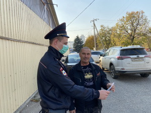 Брюховецкие полицейские проводят профилактическое мероприятие «Правопорядок»